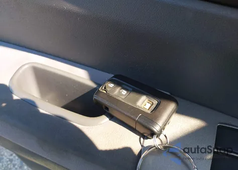 2005 Toyota Prius from USA, damaged, VIN JTDKB20U253039647